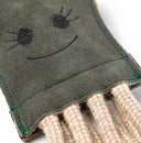 Close-up of olive the octopus‘s face