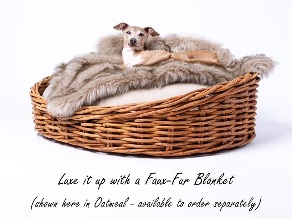 Luxury dog bed: Oval Rattan Dog Basket with Deep-filled Dog Bed Mattress and Faux-Fur Dog Blanket